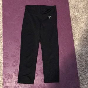 Black 3/4 leggings